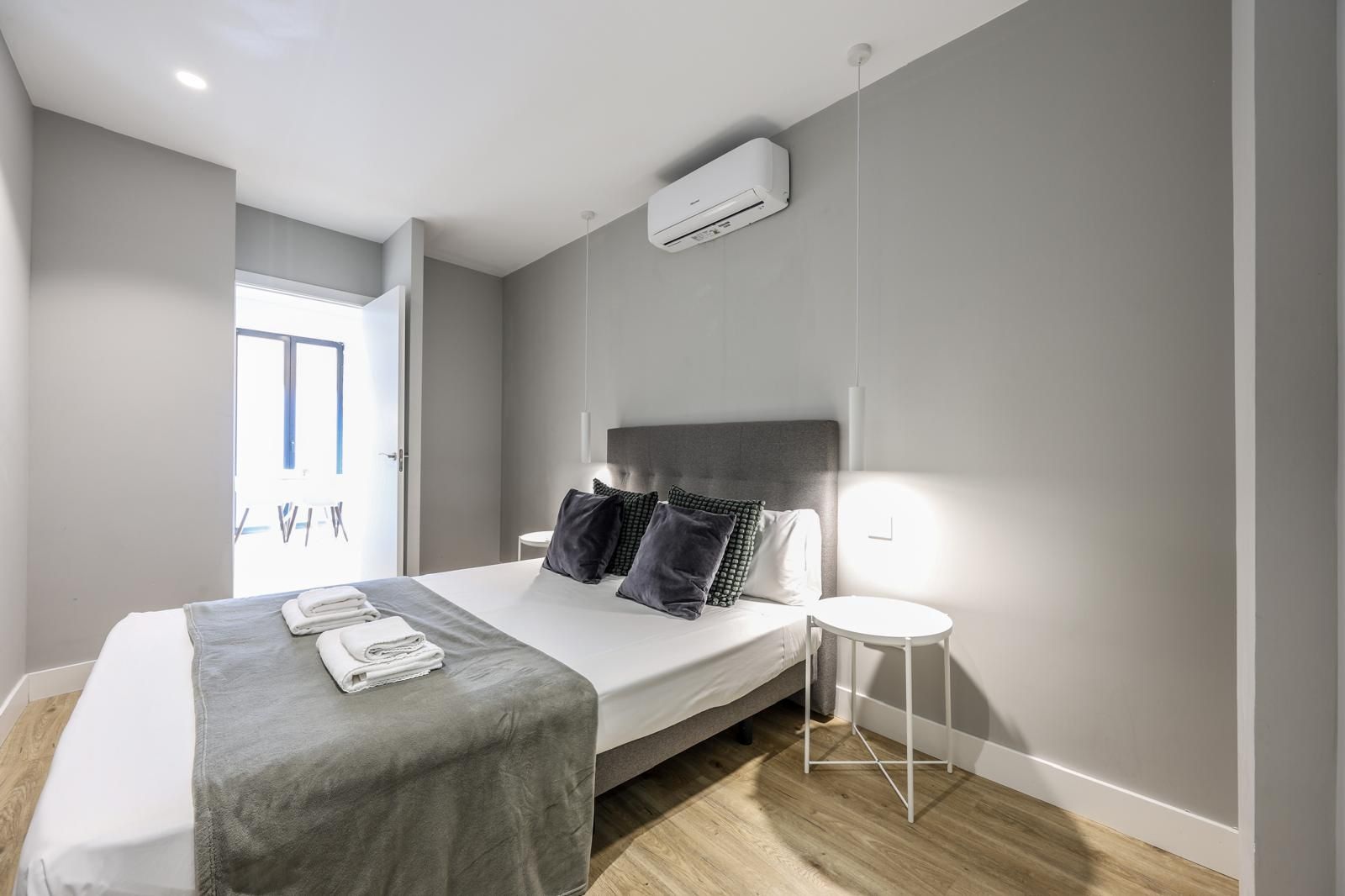 04568903-4b01-4768-9f93-e23efe5e09dd