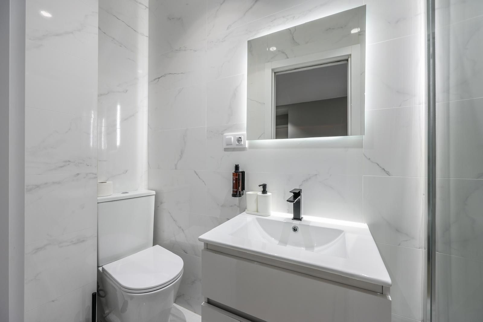 e89b98a5-864f-47fc-a61e-b655da8f00b0