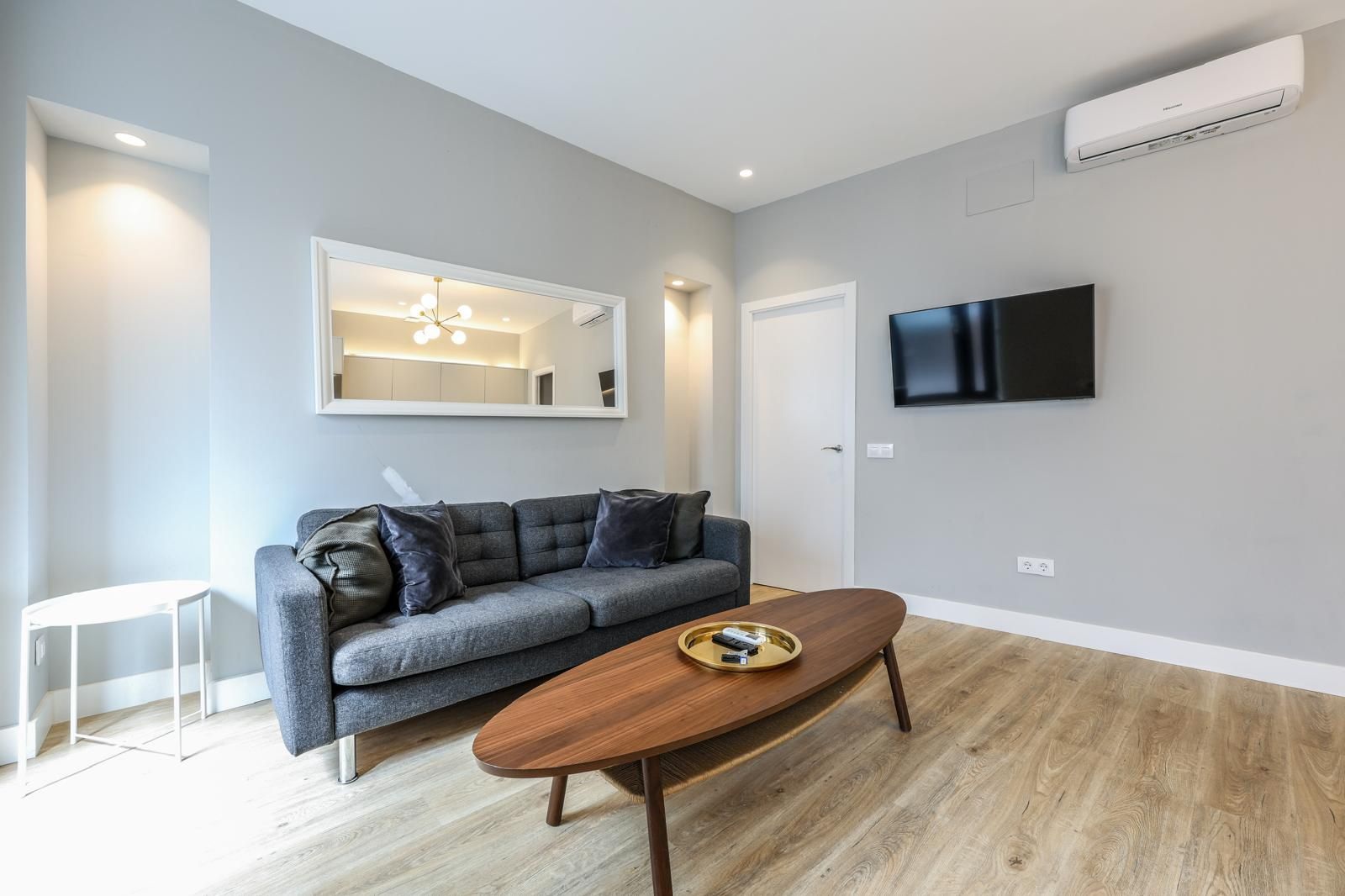 ec4299e9-e950-4ccf-905f-8d3414c2af65